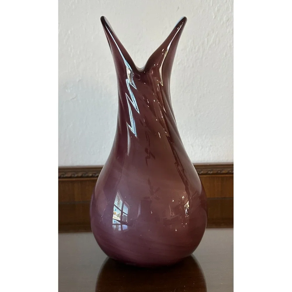 Vintage 10'' Deep Purple White Swirl Glass Vase Encased Nice Mouth‎